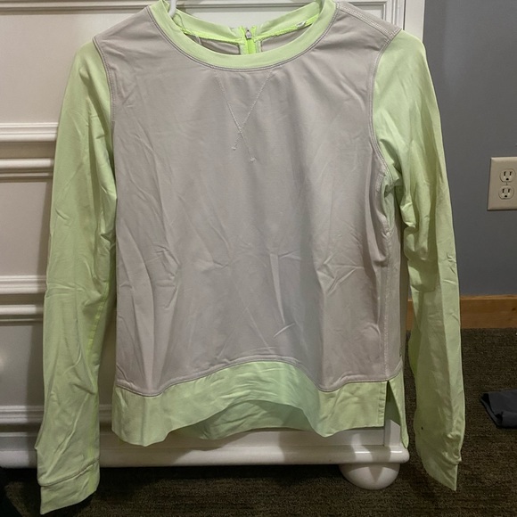 Lululemon long sleeve - Picture 1 of 3